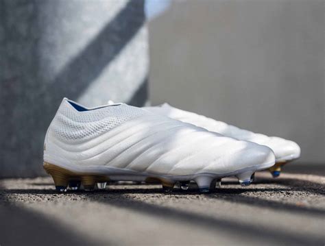 adidas witte voetbalschoenen groene veters|Adidas copa voetbalschoenen.